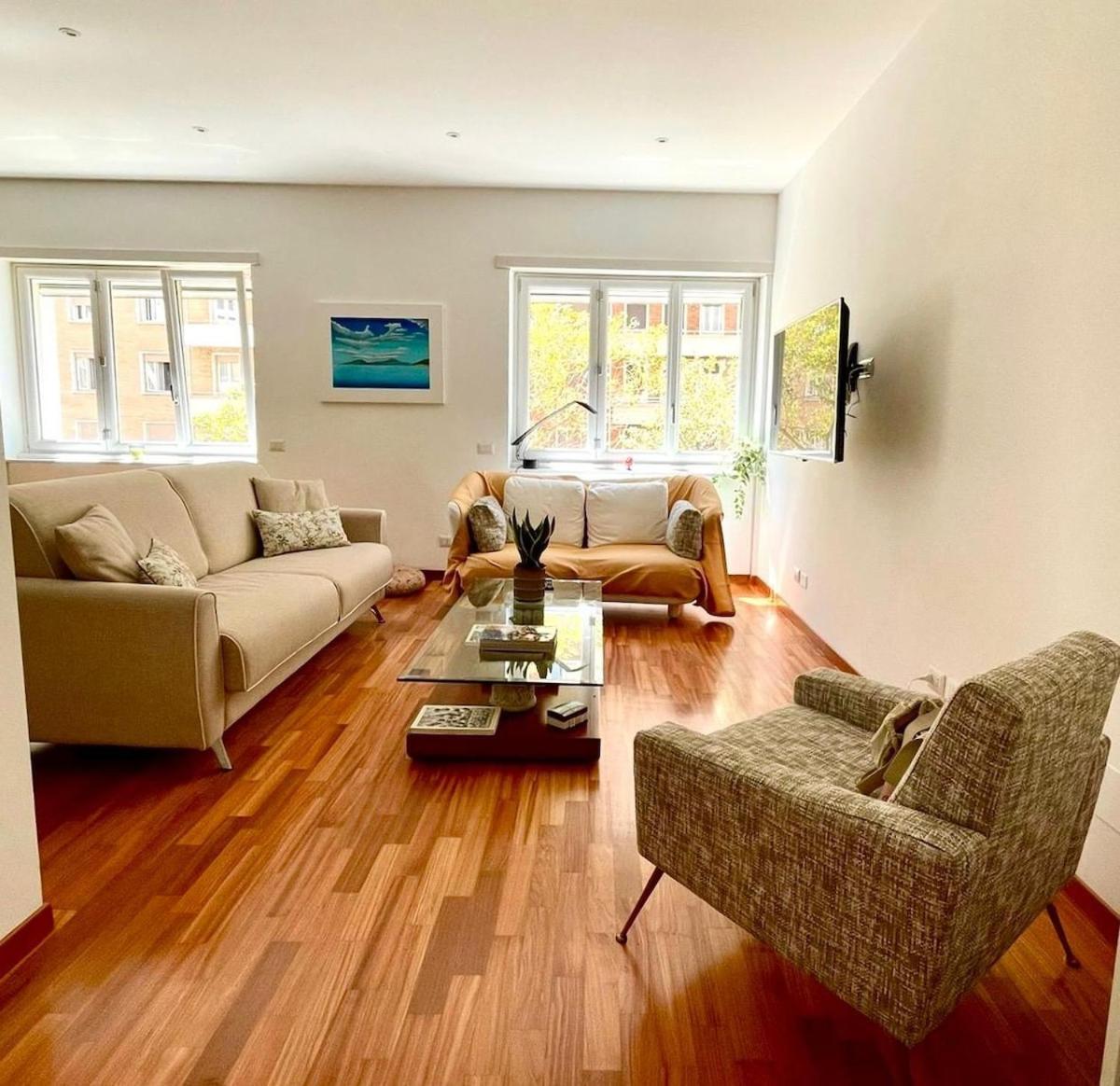 Vatican Domus Clavdia 2-bdr Apartment Rome