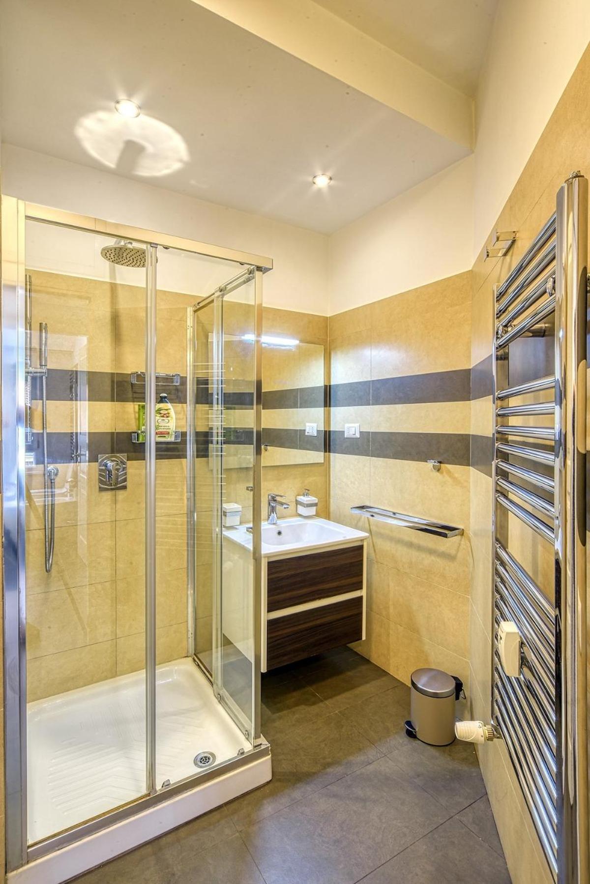 Apartment Vatican Domus Clavdia 2-bdr Rome